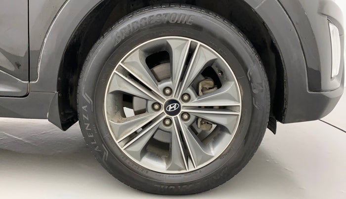 2017 Hyundai Creta SX PLUS AT 1.6 PETROL, Petrol, Automatic, 1,07,329 km, Right Front Wheel