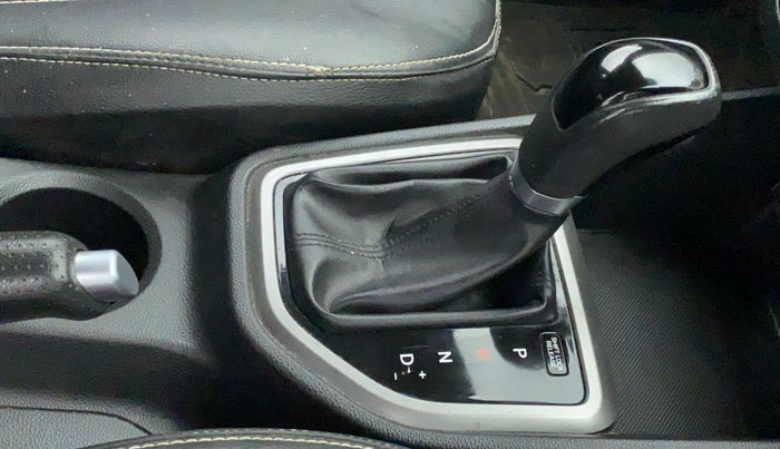2017 Hyundai Creta SX PLUS AT 1.6 PETROL, Petrol, Automatic, 1,07,329 km, Gear Lever