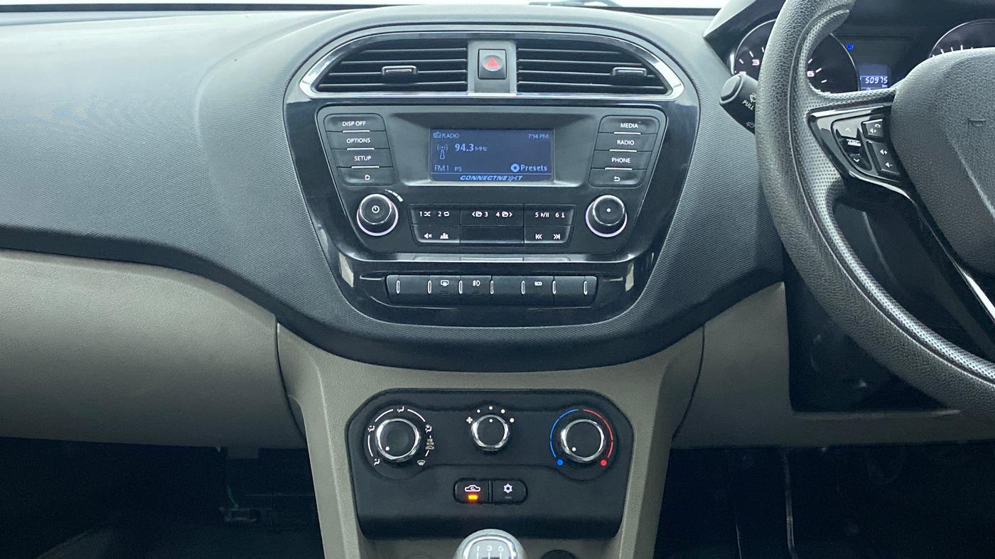 2018 Tata Tiago XZ 1.2 REVOTRON, Petrol, Manual, 50,999 km, Air Conditioner