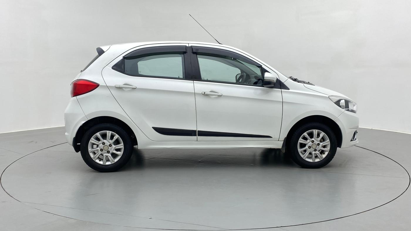 2018 Tata Tiago XZ 1.2 REVOTRON, Petrol, Manual, 50,999 km, Right Side View
