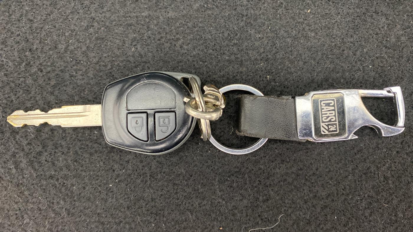 2013 Maruti Swift VDI, Diesel, Manual, 48,500 km, Key Close Up