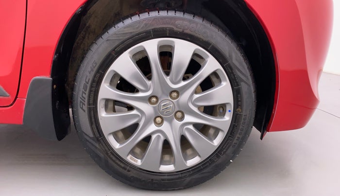 2017 Maruti Baleno ALPHA 1.2 K12, Petrol, Manual, 28,682 km, Right Front Wheel