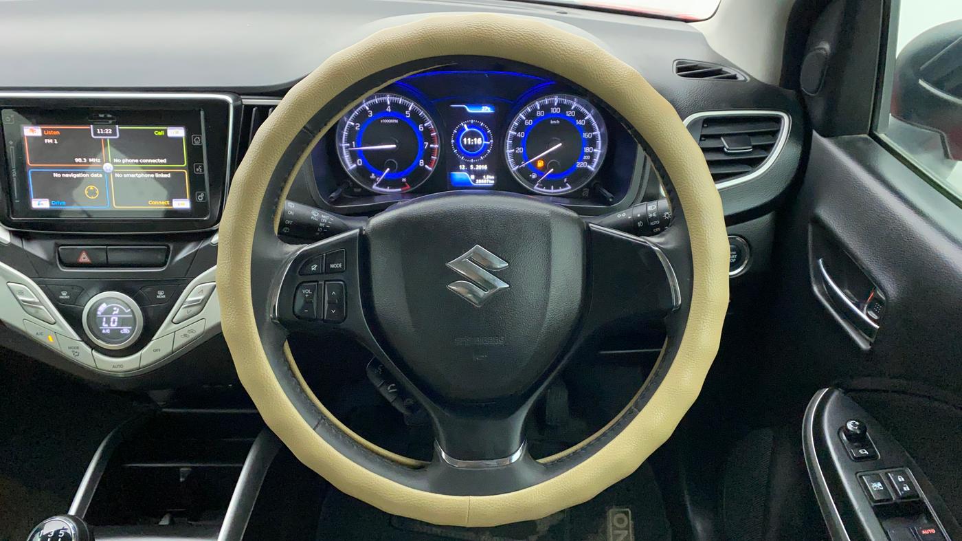 2017 Maruti Baleno ALPHA 1.2 K12, Petrol, Manual, 28,682 km, Steering Wheel Close Up