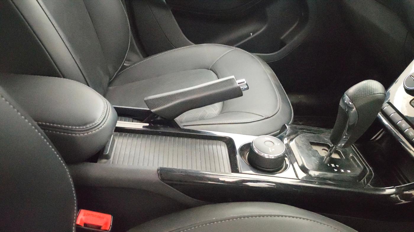 2022 Tata NEXON XZA PLUS (O) DIESEL DARK EDITION, Diesel, Automatic, 42,604 km, Gear Lever