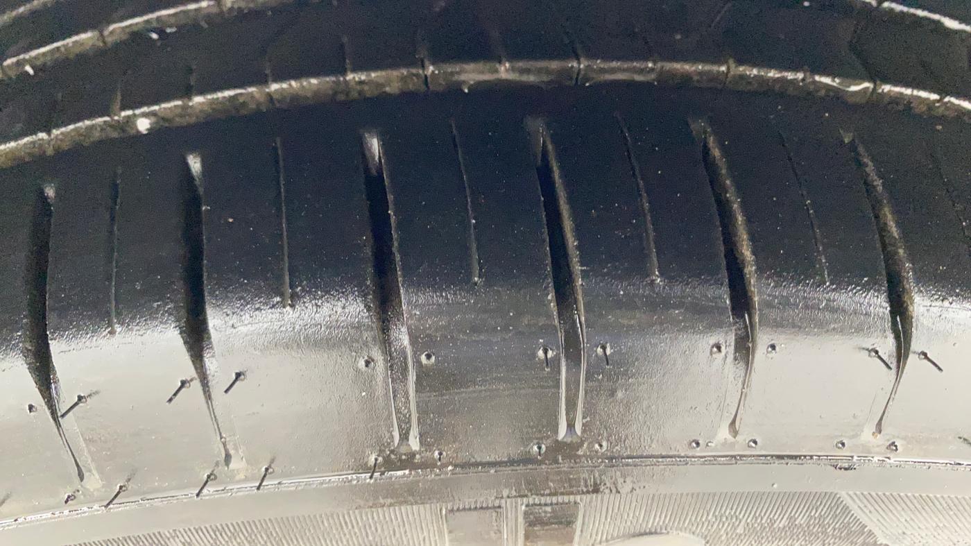 2017 Skoda Rapid STYLE 1.5 TDI AT, Diesel, Automatic, 1,12,847 km, Left Front Tyre Tread