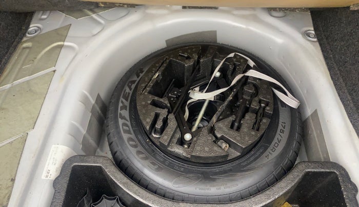 2017 Skoda Rapid STYLE 1.5 TDI AT, Diesel, Automatic, 1,12,847 km, Spare Tyre