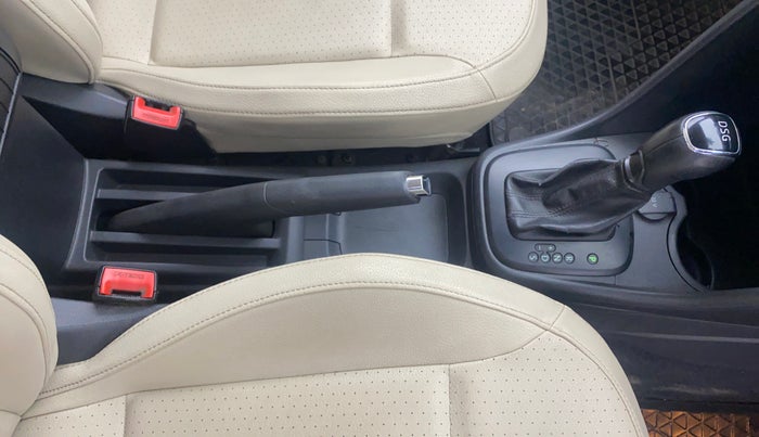 2017 Skoda Rapid STYLE 1.5 TDI AT, Diesel, Automatic, 1,12,847 km, Gear Lever