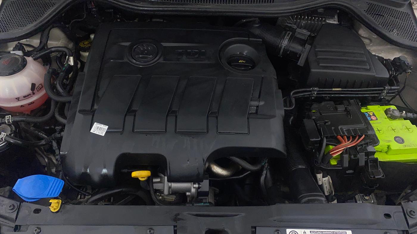 2017 Skoda Rapid STYLE 1.5 TDI AT, Diesel, Automatic, 1,12,847 km, Engine View