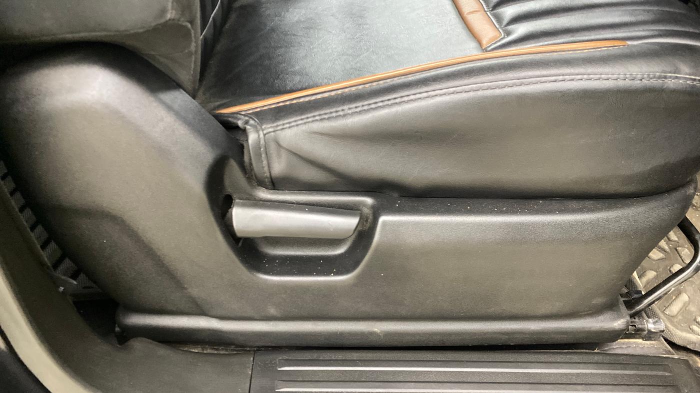 2023 Maruti JIMNY ZETA ALL GRIP PRO , Petrol, Manual, 53,688 km, Driver Side Adjustment Panel