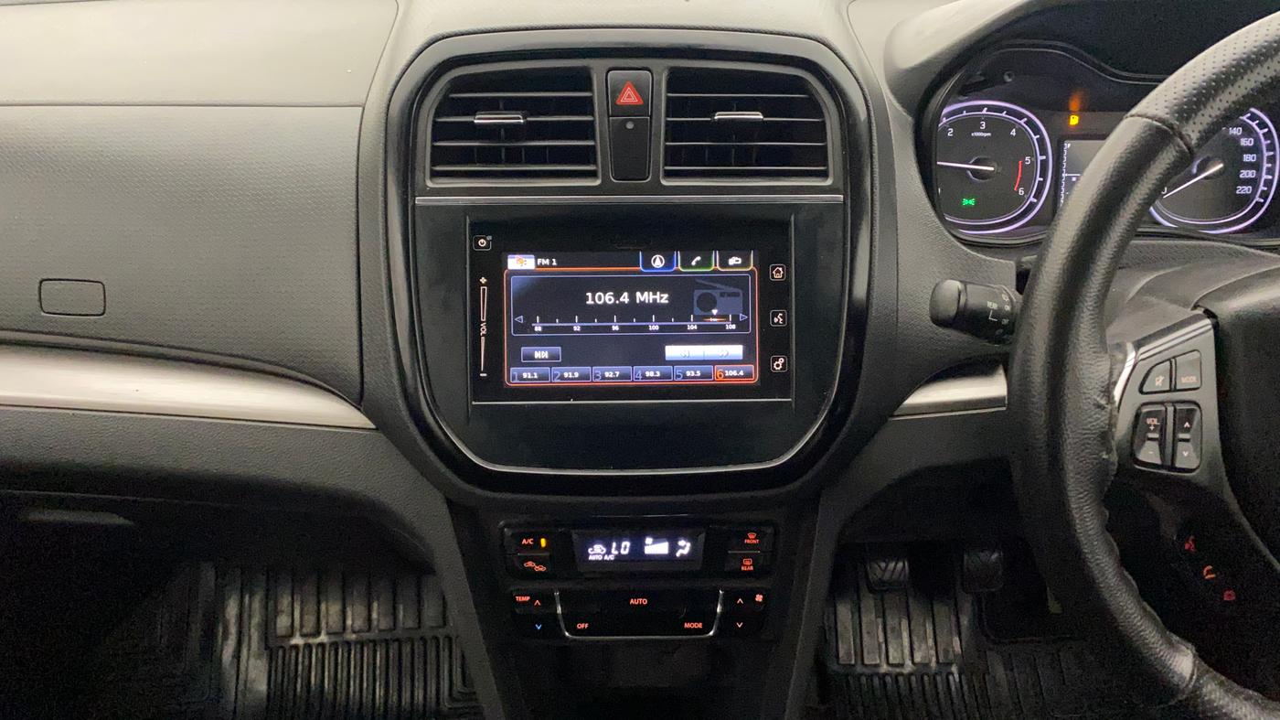 2017 Maruti Vitara Brezza ZDI PLUS DUAL TONE, Diesel, Manual, 66,731 km, Air Conditioner