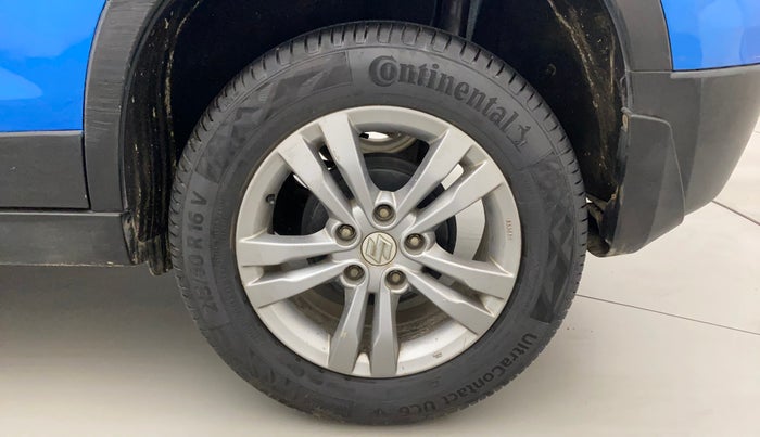 2017 Maruti Vitara Brezza ZDI PLUS DUAL TONE, Diesel, Manual, 66,731 km, Left Rear Wheel