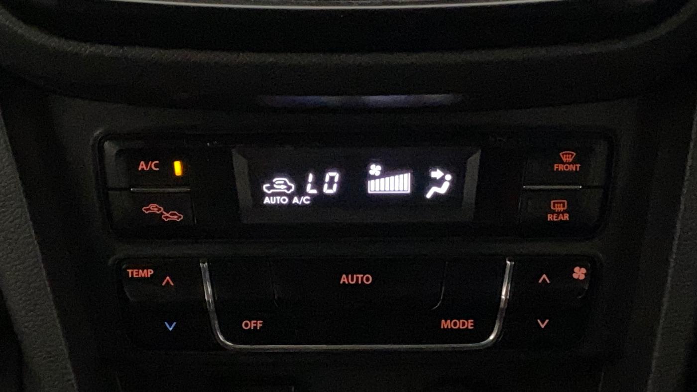 2017 Maruti Vitara Brezza ZDI PLUS DUAL TONE, Diesel, Manual, 66,731 km, Automatic Climate Control