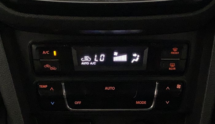 2017 Maruti Vitara Brezza ZDI PLUS DUAL TONE, Diesel, Manual, 66,731 km, Automatic Climate Control