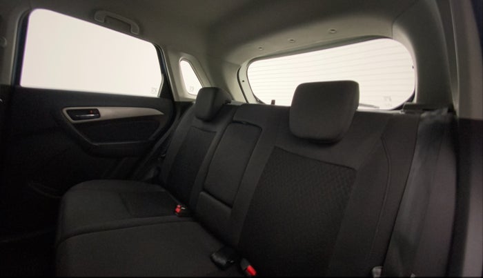 2017 Maruti Vitara Brezza ZDI PLUS DUAL TONE, Diesel, Manual, 66,731 km, Right Side Rear Door Cabin