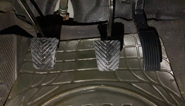 2015 Hyundai Verna FLUIDIC 4S 1.6 VTVT S(O), Petrol, Manual, 51,666 km, Pedals