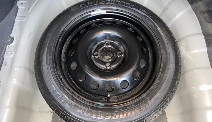 2015 Hyundai Verna FLUIDIC 4S 1.6 VTVT S(O), Petrol, Manual, 51,666 km, Spare Tyre