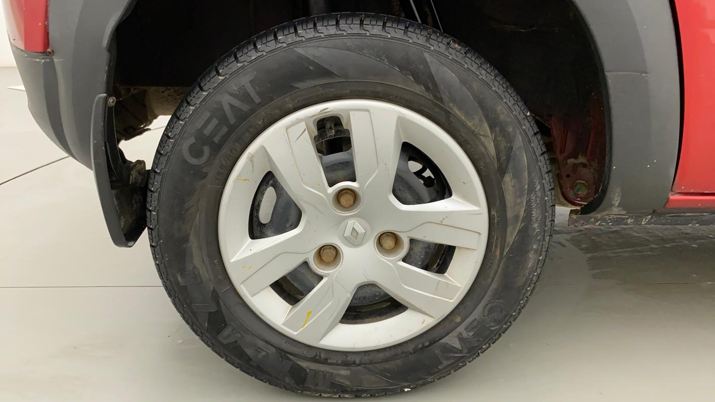 2015 Renault Kwid RXL, Petrol, Manual, 19,902 km, Right Rear Wheel