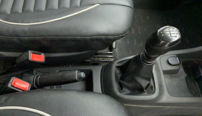 2015 Renault Kwid RXL, Petrol, Manual, 19,902 km, Gear Lever