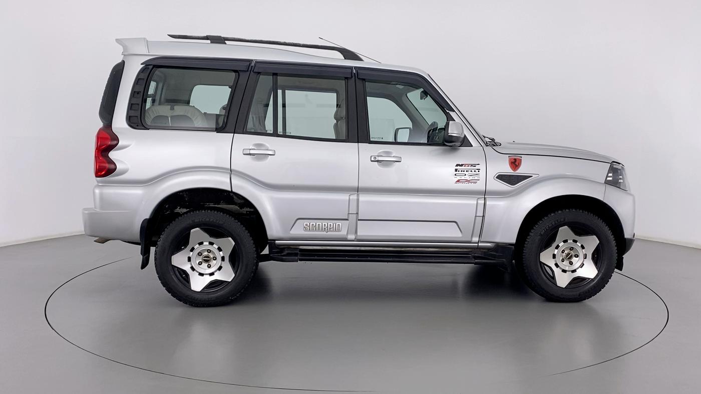 2018 Mahindra Scorpio S11, Diesel, Manual, 84,667 km, Right Side View