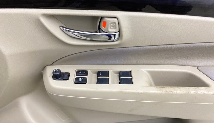2017 Maruti Ciaz ALPHA 1.4 PETROL, Petrol, Manual, 49,903 km, Driver Side Door Panels Control