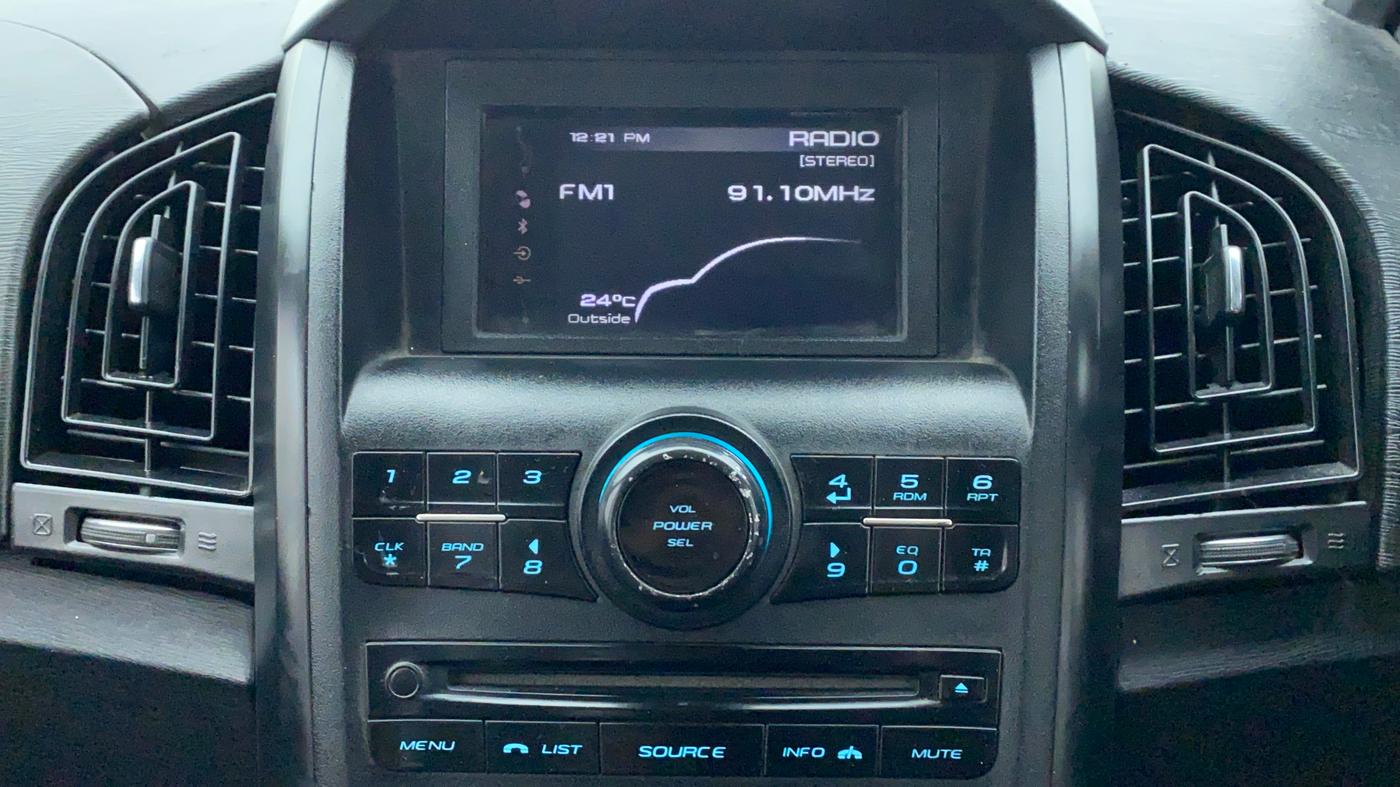 2018 Mahindra XUV500 W5 FWD, Diesel, Manual, 60,096 km, Infotainment System