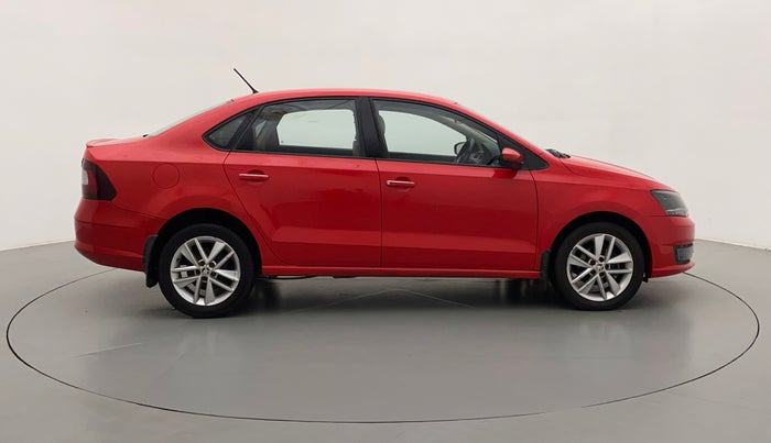 2017 Skoda Rapid STYLE 1.5 TDI AT, Diesel, Automatic, 1,04,045 km, Right Side