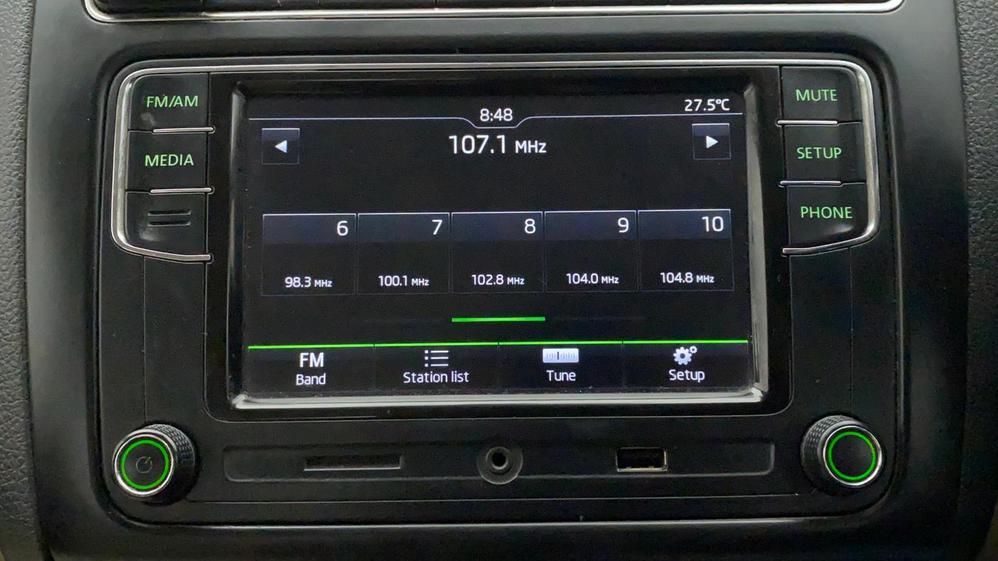 2017 Skoda Rapid STYLE 1.5 TDI AT, Diesel, Automatic, 1,04,045 km, Infotainment System