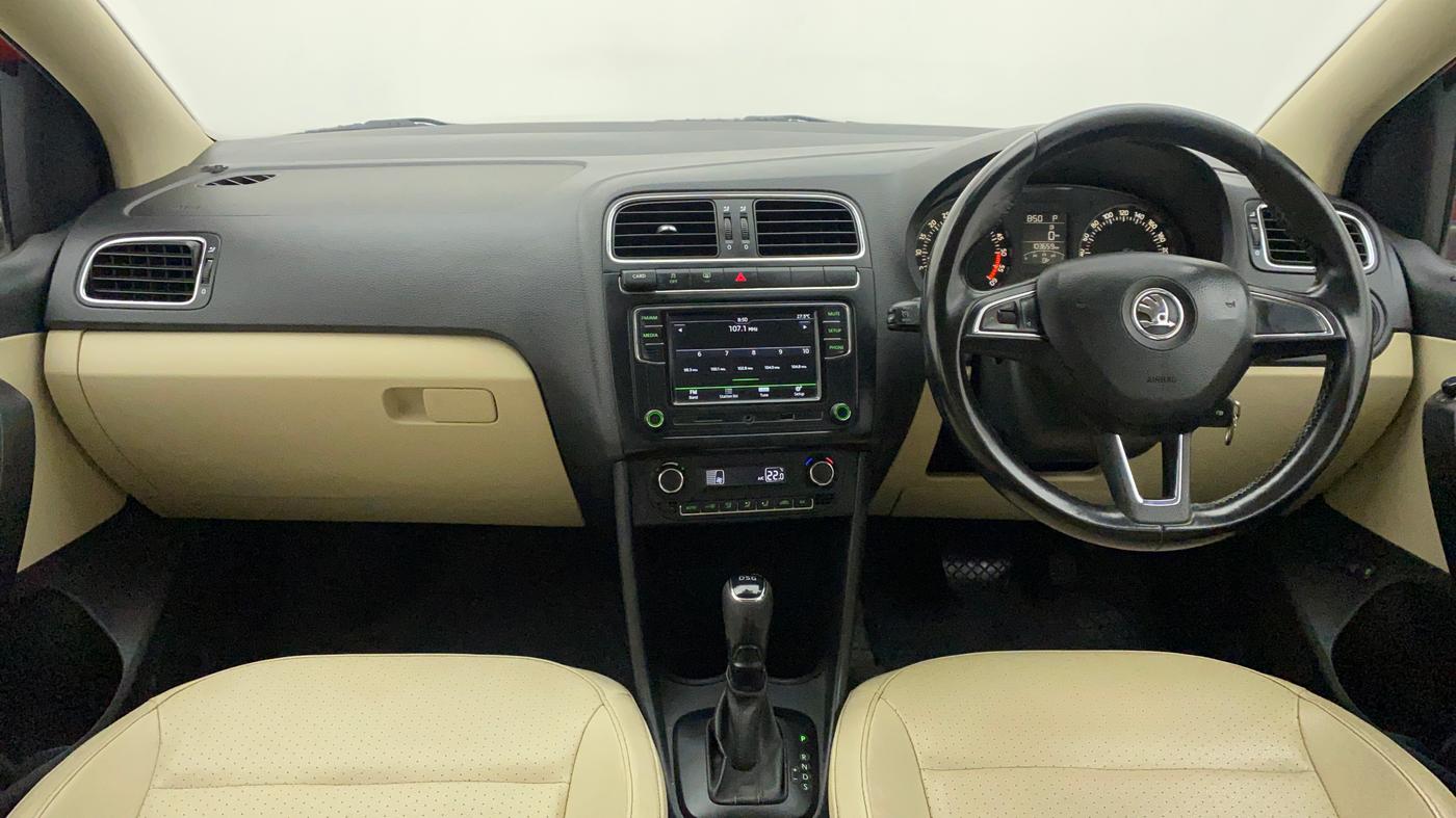 2017 Skoda Rapid STYLE 1.5 TDI AT, Diesel, Automatic, 1,04,045 km, Dashboard