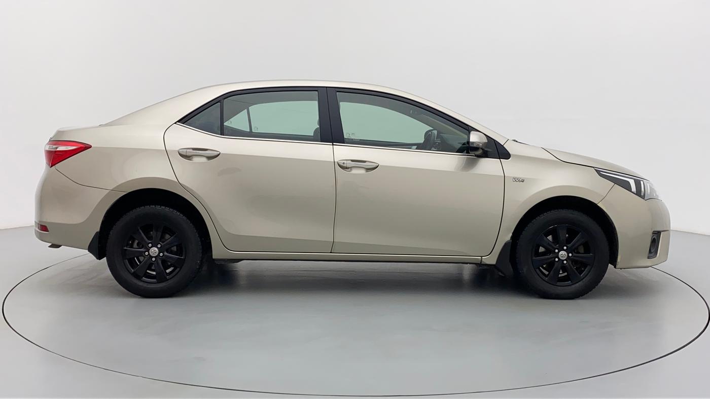 2016 Toyota Corolla Altis G, Petrol, Manual, 38,119 km, Right Side View