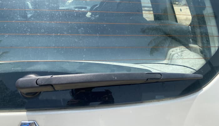 2014 Renault Duster 85 PS RXL DIESEL, Diesel, Manual, 1,12,970 km, Rear Wiper