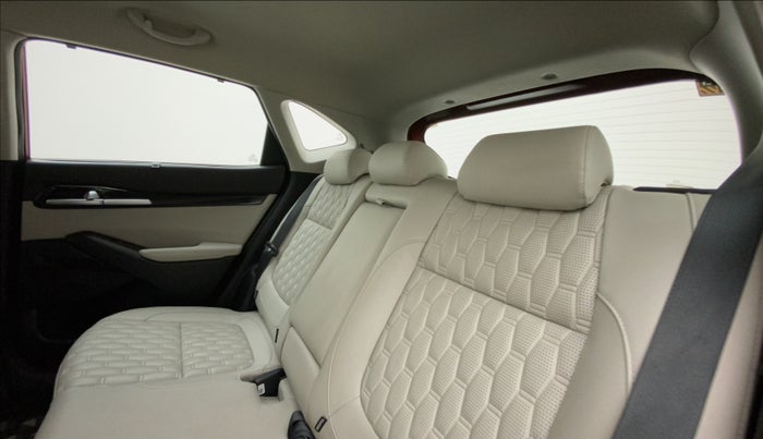 2019 KIA SELTOS HTX 1.5 PETROL, Petrol, Manual, 51,695 km, Right Side Rear Door Cabin