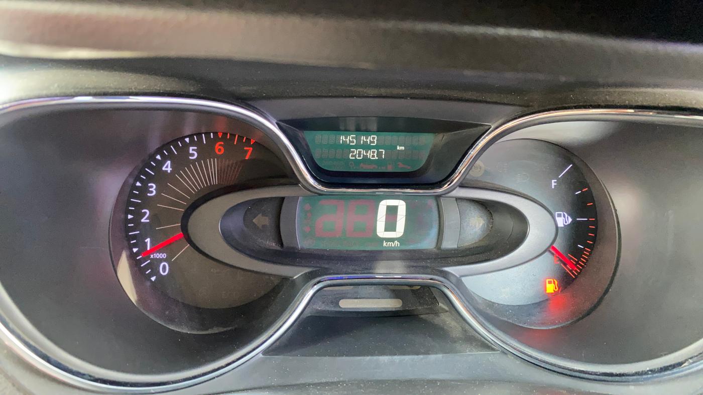 2018 Renault Captur RXT PETROL, Petrol, Manual, 1,45,141 km, Odometer Image