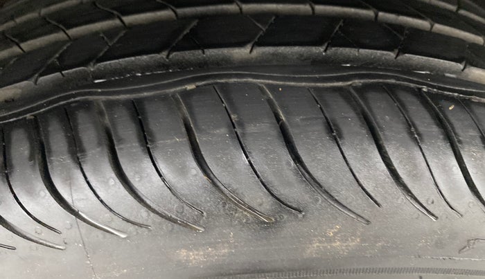 2014 Ford Ecosport TITANIUM 1.5L PETROL, Petrol, Manual, 41,956 km, Right Rear Tyre Tread