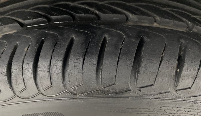 2014 Ford Ecosport TITANIUM 1.5L PETROL, Petrol, Manual, 41,956 km, Left Rear Tyre Tread