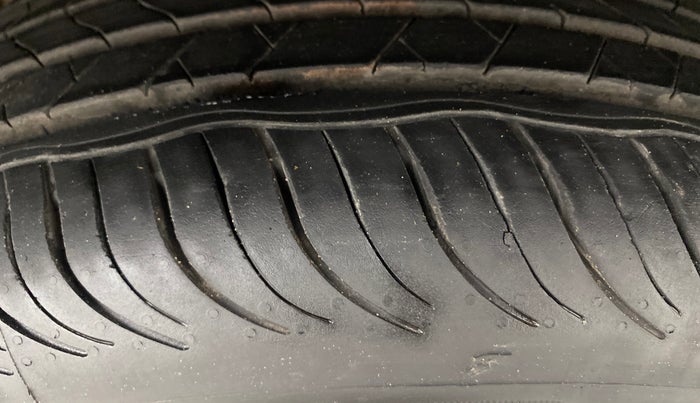 2014 Ford Ecosport TITANIUM 1.5L PETROL, Petrol, Manual, 41,956 km, Right Front Tyre Tread