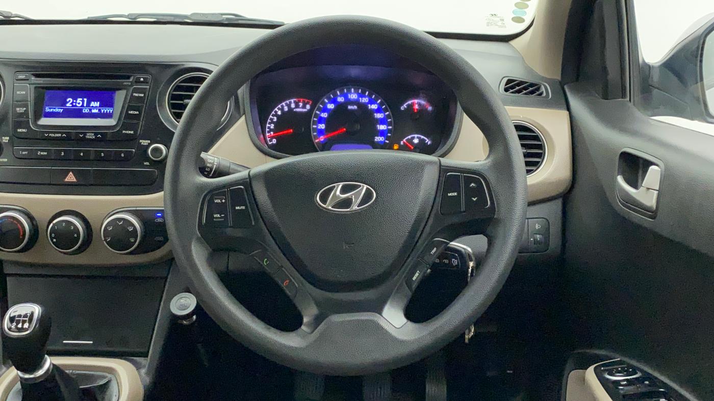 2015 Hyundai Xcent S (O) 1.2, Petrol, Manual, 98,625 km, Steering Wheel Close Up