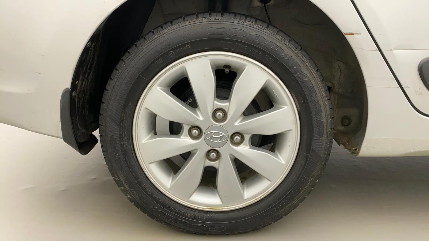 2015 Hyundai Xcent S (O) 1.2, Petrol, Manual, 98,625 km, Right Rear Wheel
