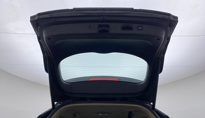 2016 Hyundai Tucson GLS 2WD AT DIESEL, Diesel, Automatic, 40,898 km, Boot Door Open