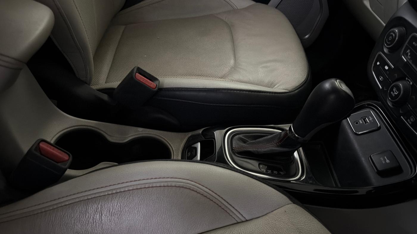 2019 Jeep Compass LIMITED PLUS PETROL AT, Petrol, Automatic, 89,615 km, Gear Lever