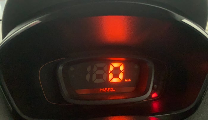 2018 Renault Kwid RXT 1.0 (O), Petrol, Manual, 14,196 km, Odometer Image