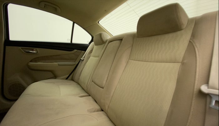 2015 Maruti Ciaz VXI+, Petrol, Manual, 56,400 km, Right Side Rear Door Cabin