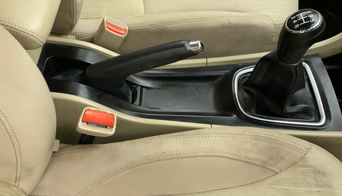 2015 Maruti Ciaz VXI+, Petrol, Manual, 56,400 km, Gear Lever