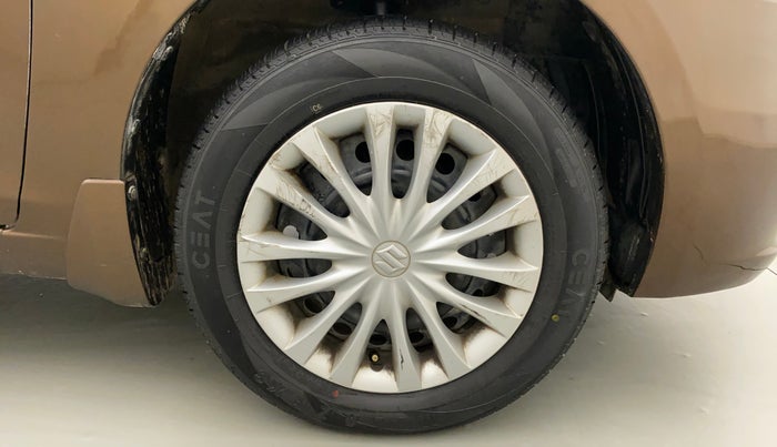 2015 Maruti Ciaz VXI+, Petrol, Manual, 56,400 km, Right Front Wheel