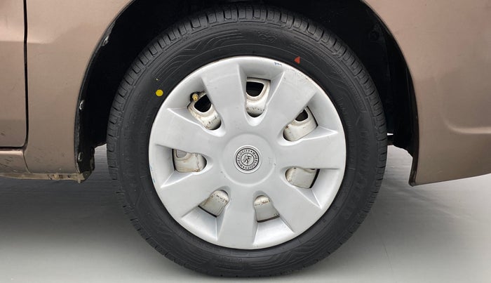 2011 Maruti Zen Estilo LXI, Petrol, Manual, 63,511 km, Right Front Wheel