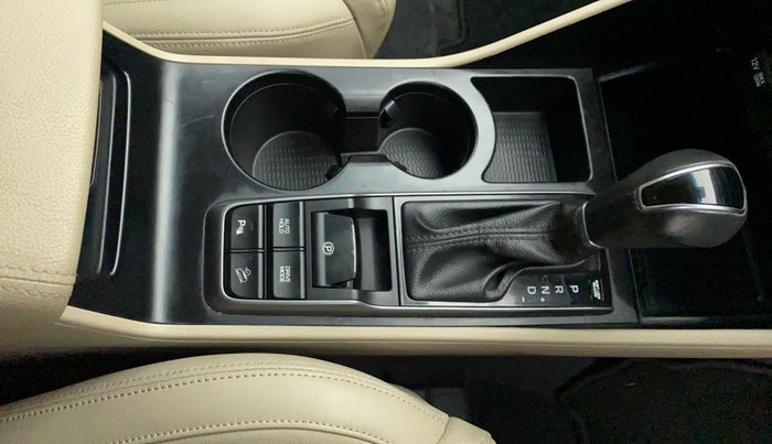 2017 Hyundai Tucson GLS 2WD AT DIESEL, Diesel, Automatic, 41,602 km, Gear Lever