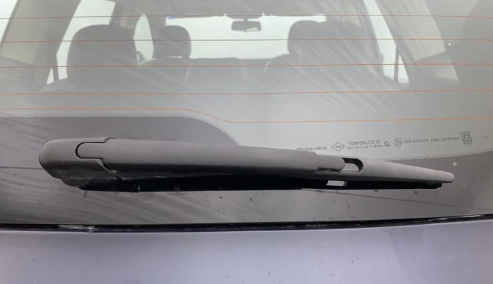 2022 Mahindra XUV700 AX 5 P MT 5 STR, Petrol, Manual, 41,551 km, Rear Wiper