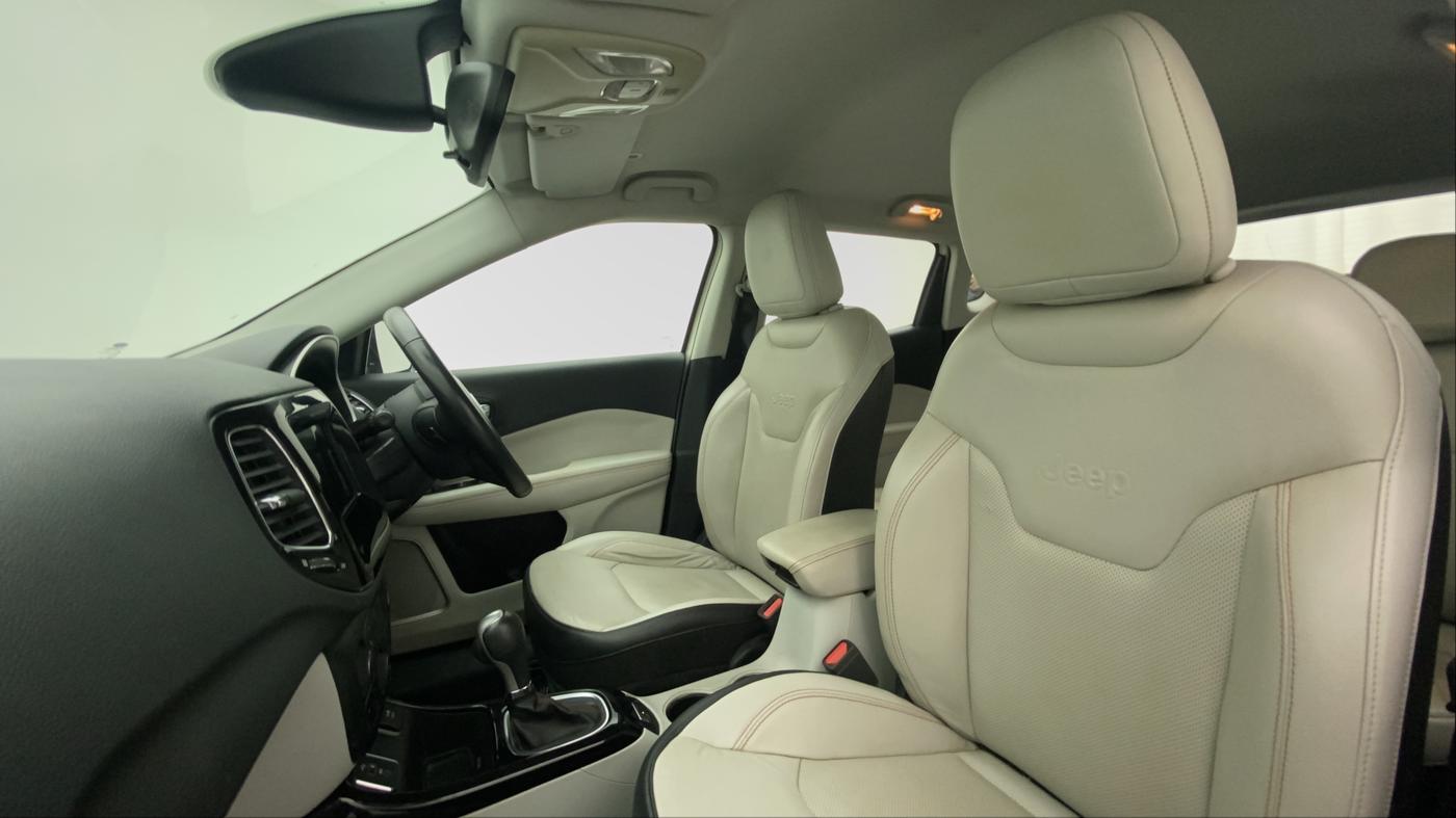 2017 Jeep Compass LIMITED 1.4 PETROL AT, Petrol, Automatic, 30,625 km, Right Side Front Door Cabin