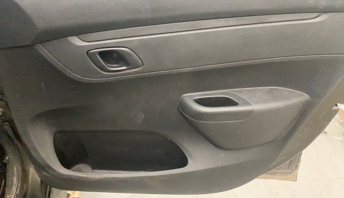 2019 Renault Kwid RXL, Petrol, Manual, 30,416 km, Driver Side Door Panels Control