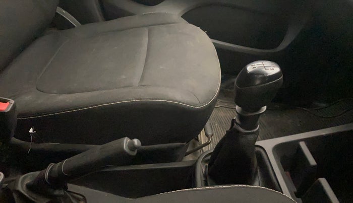 2019 Renault Kwid RXL, Petrol, Manual, 30,416 km, Gear Lever