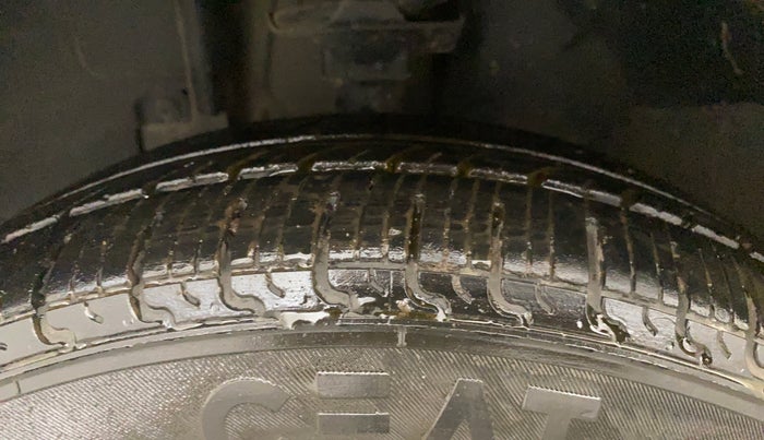 2019 Renault Kwid RXL, Petrol, Manual, 30,416 km, Left Front Tyre Tread